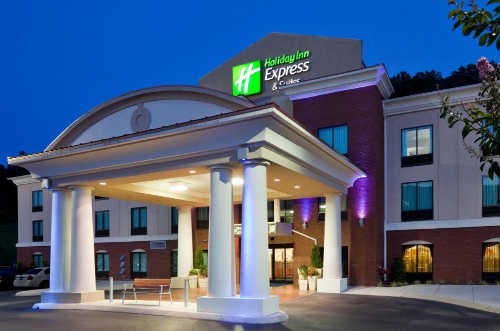 Holiday Inn Express Hotel & Suites Harriman Image 25