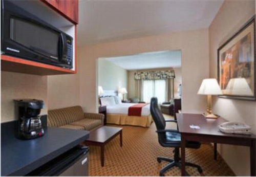 Holiday Inn Express Hotel & Suites Harriman image 33